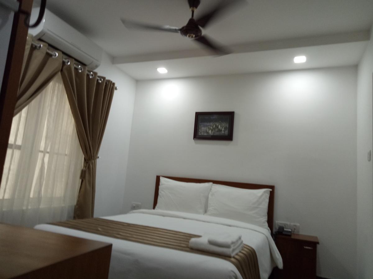 Pgs Inn Kochi Dış mekan fotoğraf
