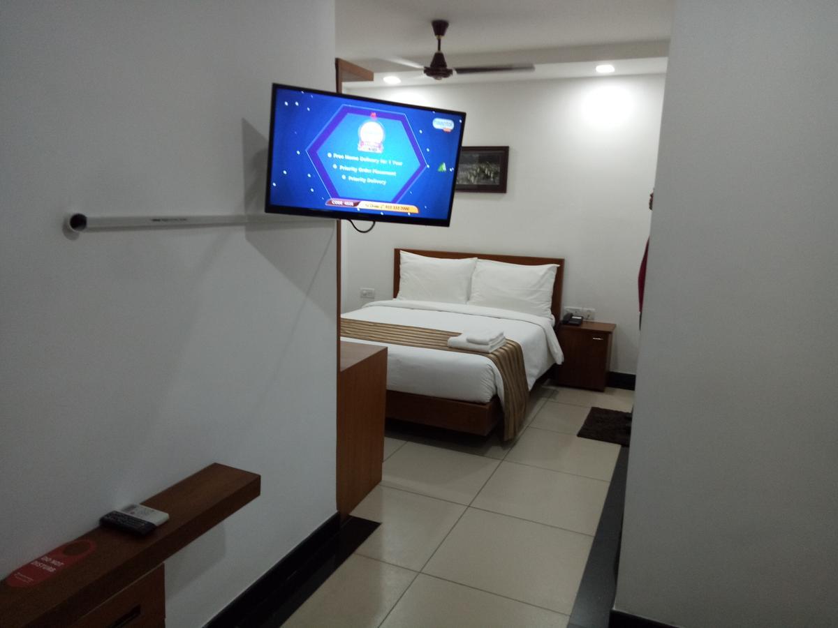 Pgs Inn Kochi Dış mekan fotoğraf