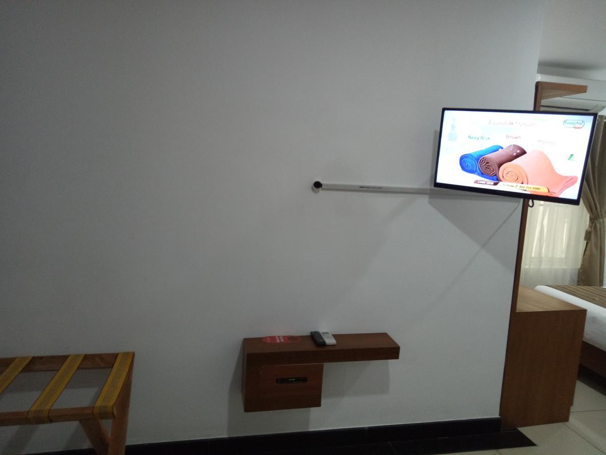 Pgs Inn Kochi Dış mekan fotoğraf